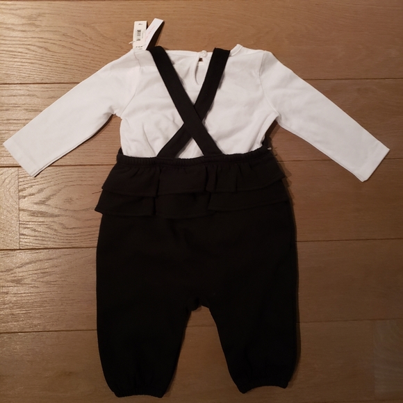 Joe fresh jumpsuit 6-12 mos - Picture 4 of 4